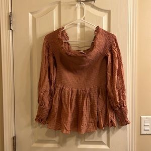 Blush of the shoulder top. Pink Lily. Medium.